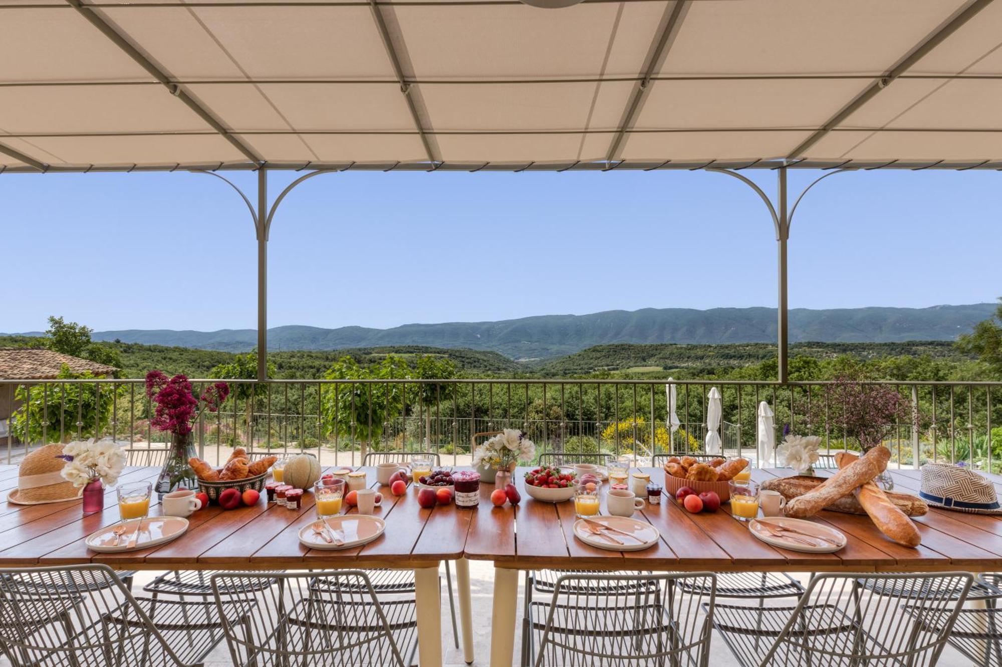 Bastide De Viens - Vue Luberon, Piscine Chauffee, Boulodrome Villa Exterior photo